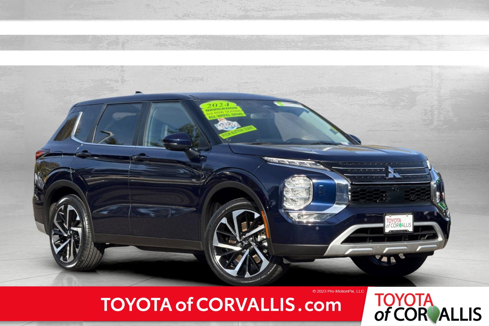 Used 2024 Mitsubishi Outlander SE AWD/4WD image 1