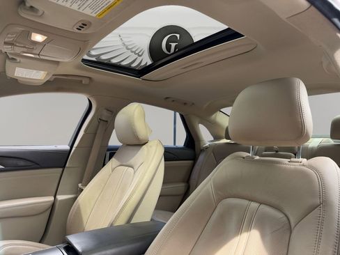 Used 2017 Lincoln MKZ Reserve image 9