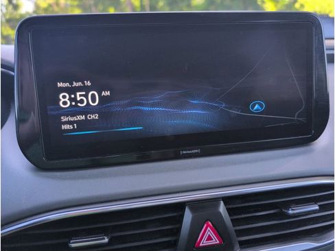 Used 2023 Hyundai Santa Fe SEL image 13