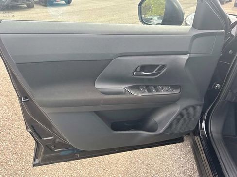 New 2026 Nissan Kicks S image 19