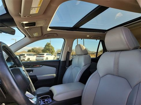 Used 2023 Honda Pilot Touring image 14