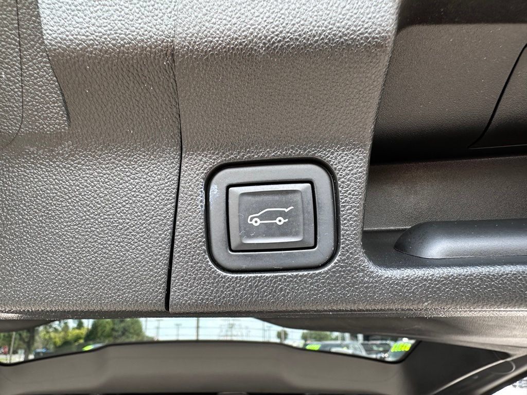 Used 2021 GMC Acadia SLT w/ Premium Package AWD/4WD image 44