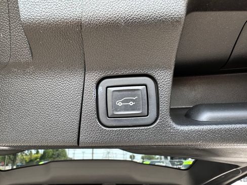 Used 2021 GMC Acadia SLT w/ Premium Package AWD/4WD image 44