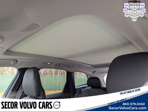 Certified 2024 Volvo XC60 B5 Core image 18