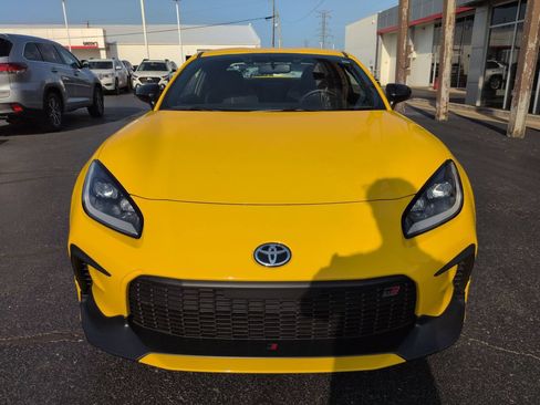Used 2026 Toyota GR86 YUZU Limited w/ GR Aero Kit RWD image 8