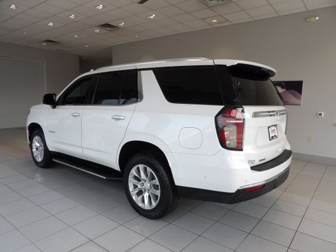 Used 2023 Chevrolet Tahoe Premier w/ Advanced Technology Package AWD/4WD image 6