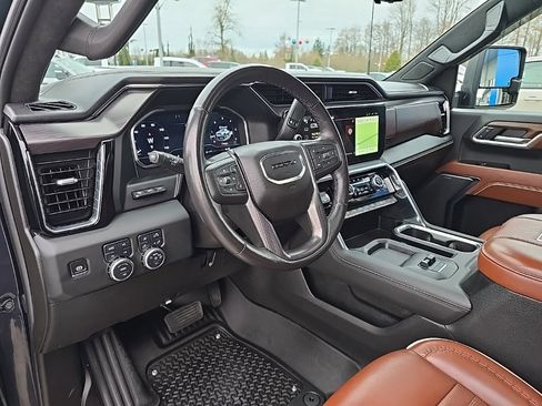 Used 2024 GMC Sierra 3500 Denali Ultimate image 10