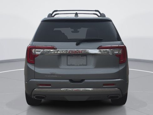 Used 2023 GMC Acadia Denali w/ Denali Ultimate Package FWD image 4