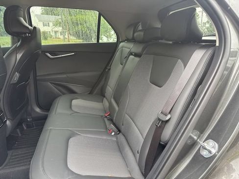 Used 2025 Kia Niro EX FWD image 17