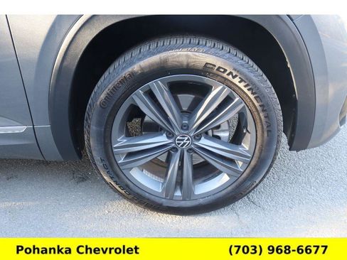 Used 2022 Volkswagen Atlas SEL R-Line image 30