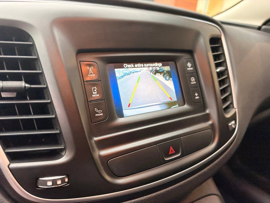 Used 2015 Chrysler 200 Limited w/ Convenience Group FWD image 23