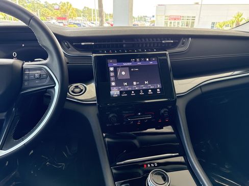 Used 2023 Jeep Grand Cherokee L Laredo w/ Trailer Tow Group (B) image 27