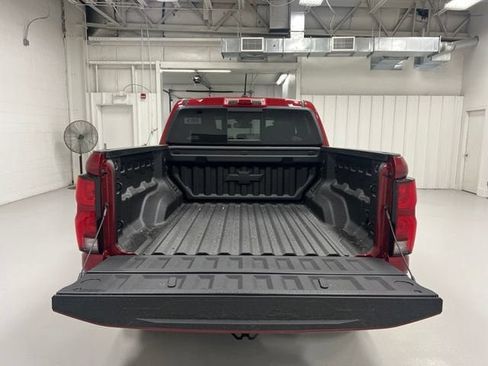 New 2026 Chevrolet Colorado LT w/ LT Convenience Package AWD/4WD image 16