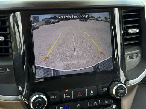 Used 2024 RAM 2500 Laramie w/ Safety Group AWD/4WD image 17