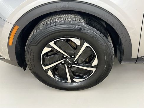 Used 2023 Kia Sportage LX AWD/4WD image 30