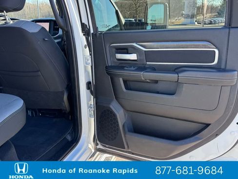 Used 2024 RAM 2500 Big Horn image 24