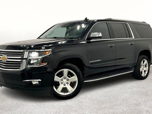 Used 2017 Chevrolet Suburban Premier image 14