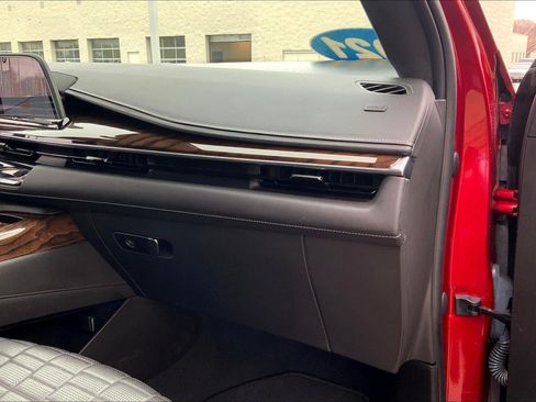 Used 2021 Cadillac Escalade Premium Luxury Platinum w/ Heavy-Duty Trailer Package AWD/4WD image 17