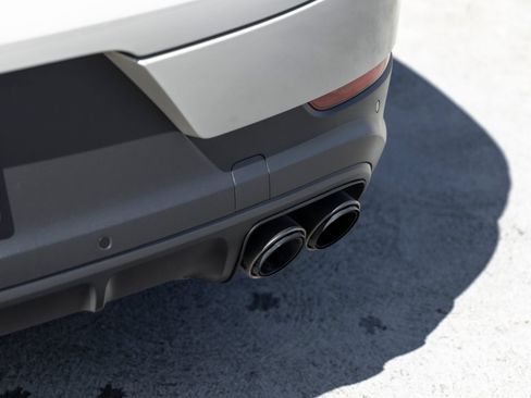 Certified 2025 Porsche Cayenne AWD/4WD image 20