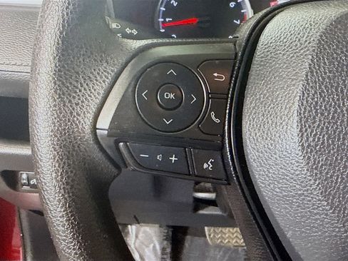 Used 2020 Toyota RAV4 LE image 14