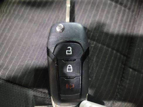 Used 2019 Ford F150 XL w/ Equipment Group 101A Mid AWD/4WD image 32