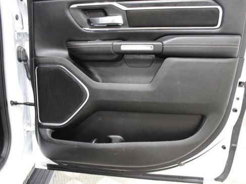 Used 2024 RAM 1500 Laramie AWD/4WD image 28