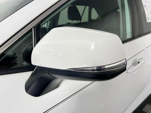 Used 2022 Toyota RAV4 XLE image 13