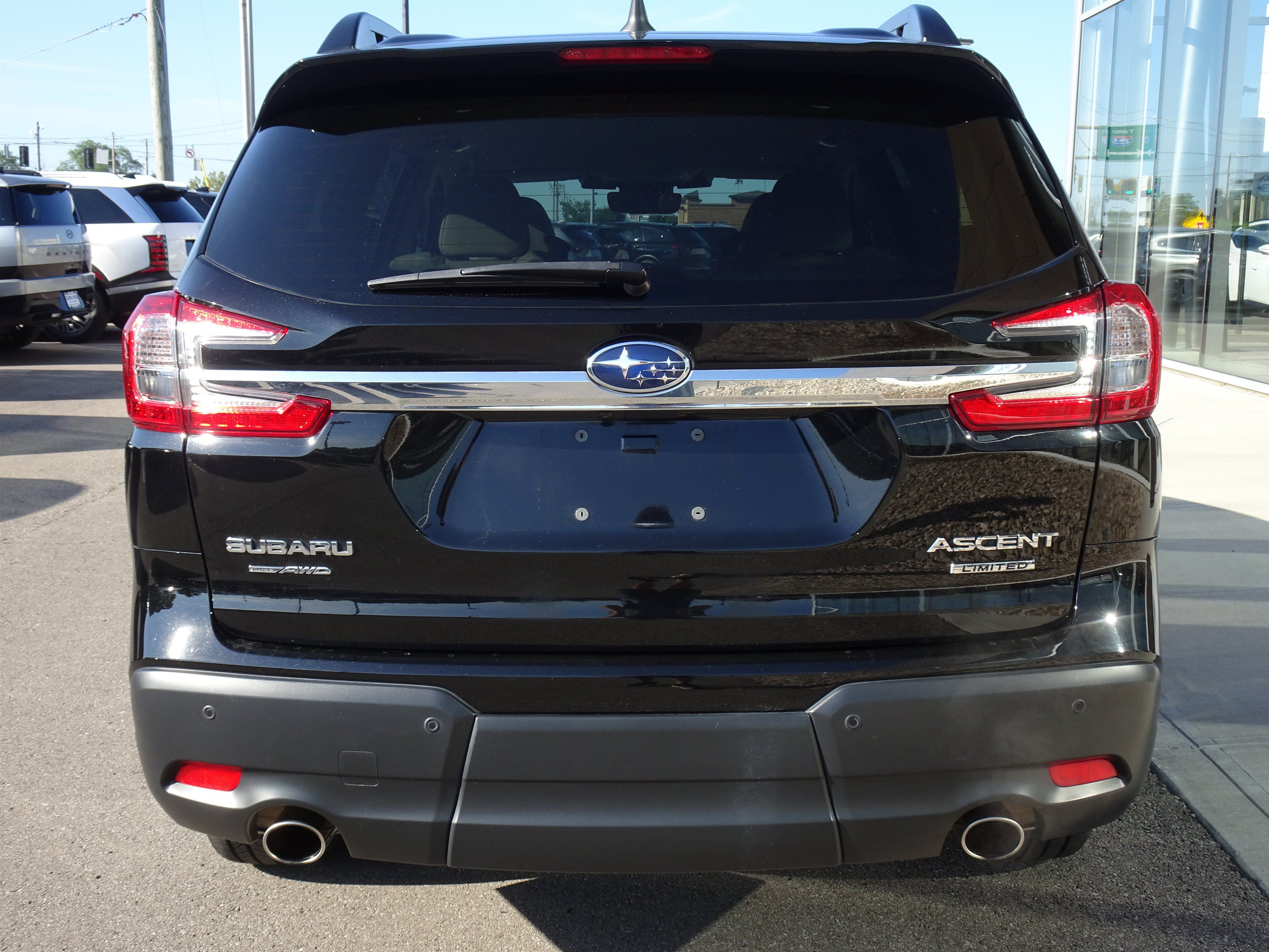 Used 2024 Subaru Ascent Limited AWD/4WD image 4