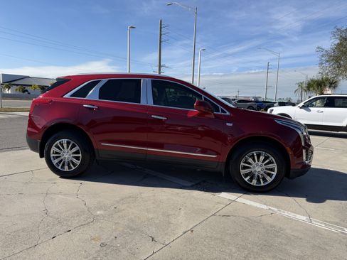 Used 2019 Cadillac XT5 Luxury image 3