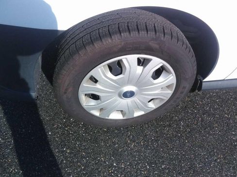 Used 2020 Ford Transit Connect XL image 12