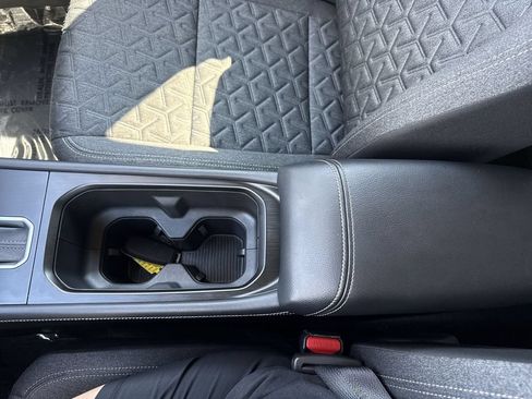 Used 2025 Nissan Kicks SV w/ Charging Package AWD/4WD image 21