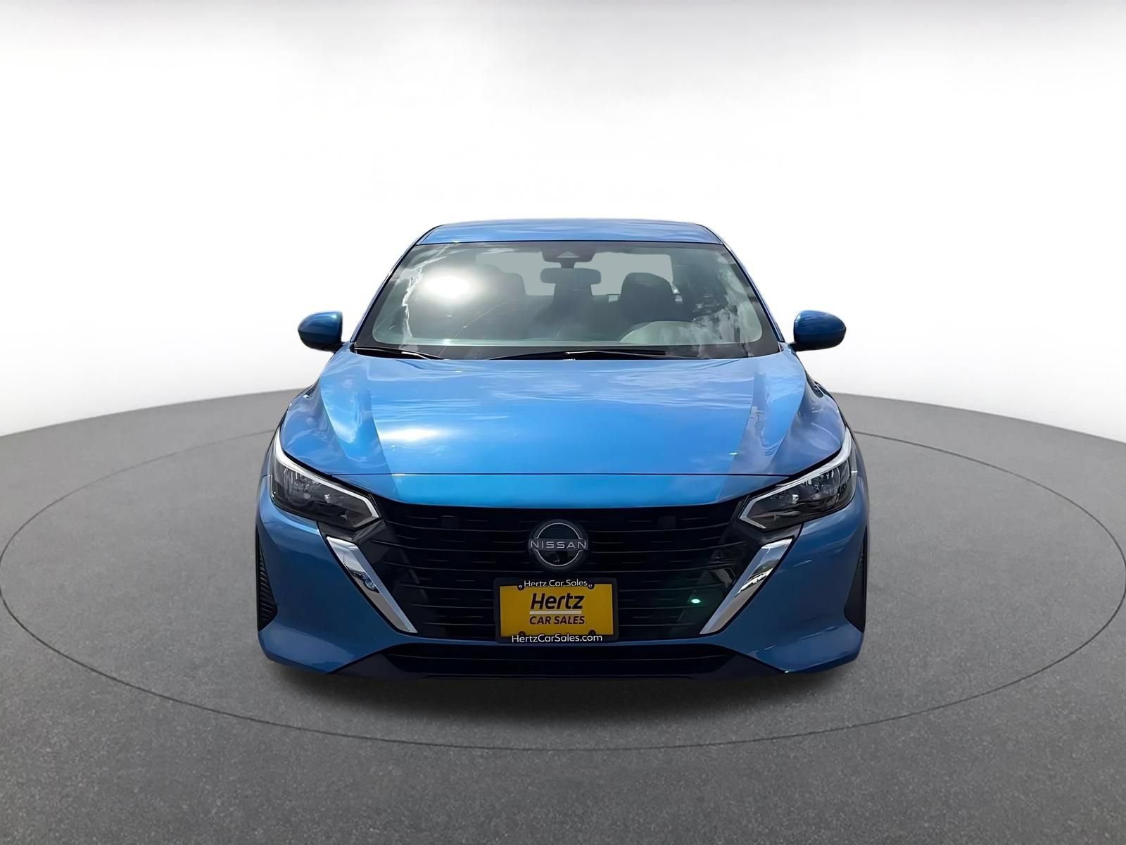 Used 2025 Nissan Sentra SV FWD image 4