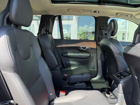 Used 2022 Volvo XC90 T8 Inscription Expression w/ Advanced Package AWD/4WD image 10