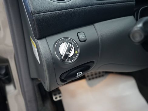 Used 2005 Mercedes-Benz SL 500 image 29