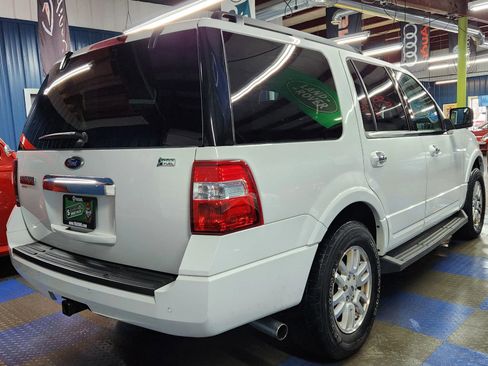 Used 2014 Ford Expedition XLT image 3