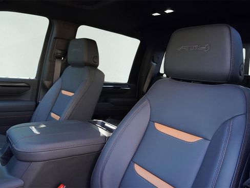 New 2026 GMC Sierra 2500 AT4 w/ AT4 Premium Plus Package image 13