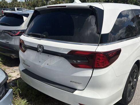 Used 2024 Honda Odyssey Sport image 8