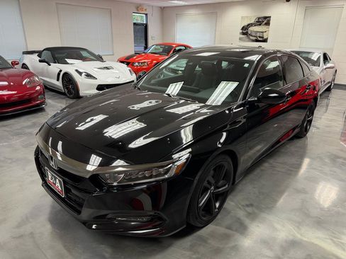 Used 2018 Honda Accord Sport image 15