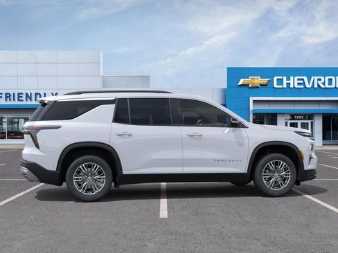 New 2026 Chevrolet Traverse LT w/ Enhanced Driving Package image 15