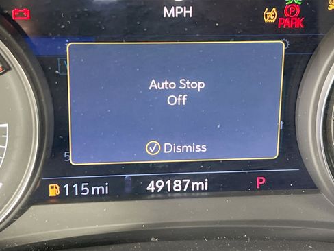 Used 2022 Cadillac XT6 Sport w/ Technology Package image 12