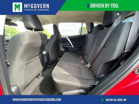 Used 2018 Toyota RAV4 LE w/ All Weather Liner Package AWD/4WD image 22