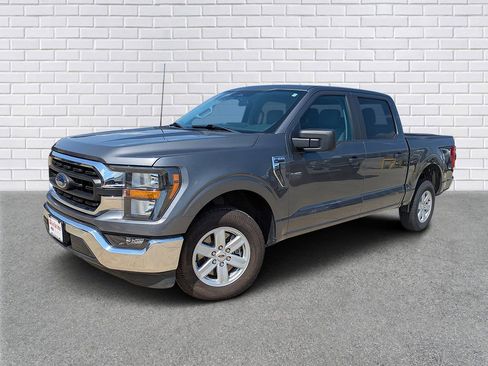 Used 2023 Ford F150 XLT image 1