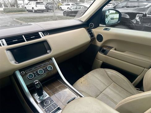 Used 2017 Land Rover Range Rover Sport HSE image 24
