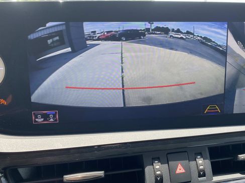 Used 2022 Lexus ES 350 Ultra Luxury w/ Accessory Package 2 FWD image 24