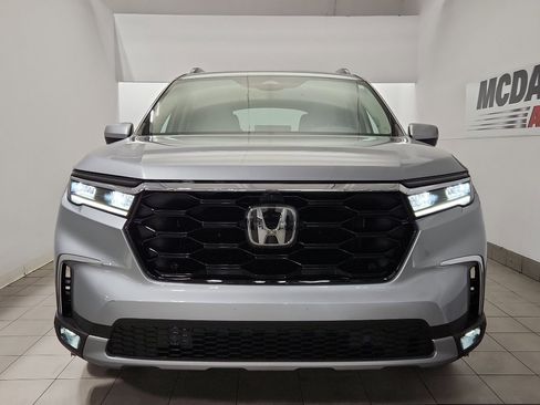 Used 2023 Honda Pilot Elite image 3