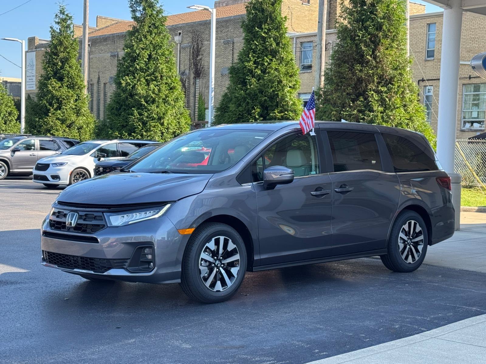 New 2027 Honda Odyssey EX-L image 7