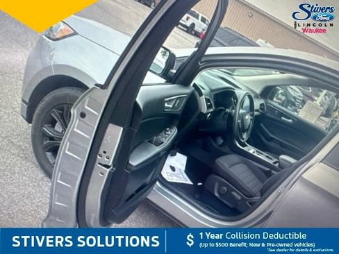 Used 2024 Ford Edge SE w/ Black Appearance Package AWD/4WD image 14