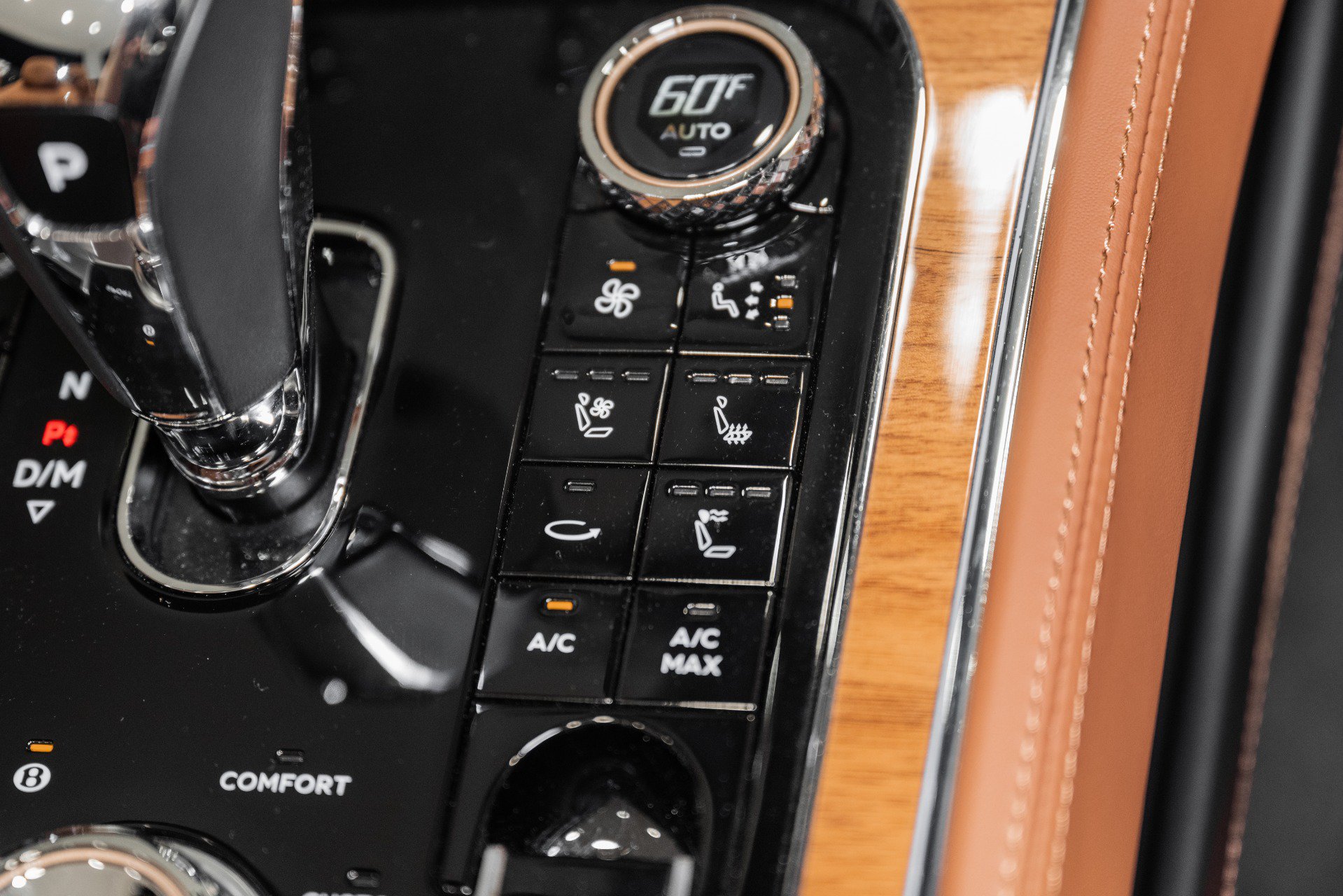 Certified 2024 Bentley Continental GT V8 AWD/4WD image 43