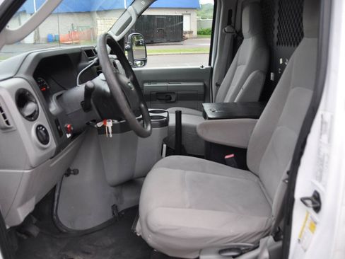 Used 2013 Ford E-150 and Econoline 150 w/ PWR Group RWD image 19