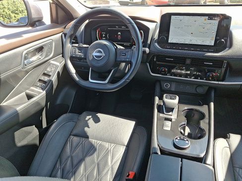 Used 2023 Nissan Rogue Platinum w/ Platinum Premium Package image 14